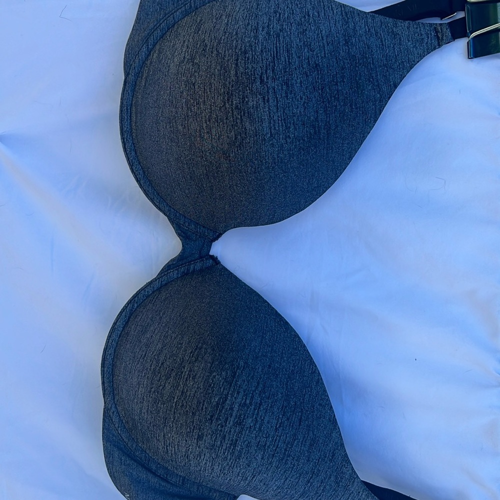Adore Me 38DD heather gray, silly soft bra. Worn once